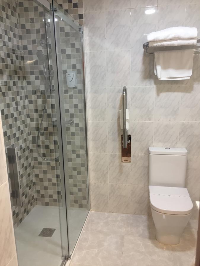 אסטייה Hotel Yerri מראה חיצוני תמונה