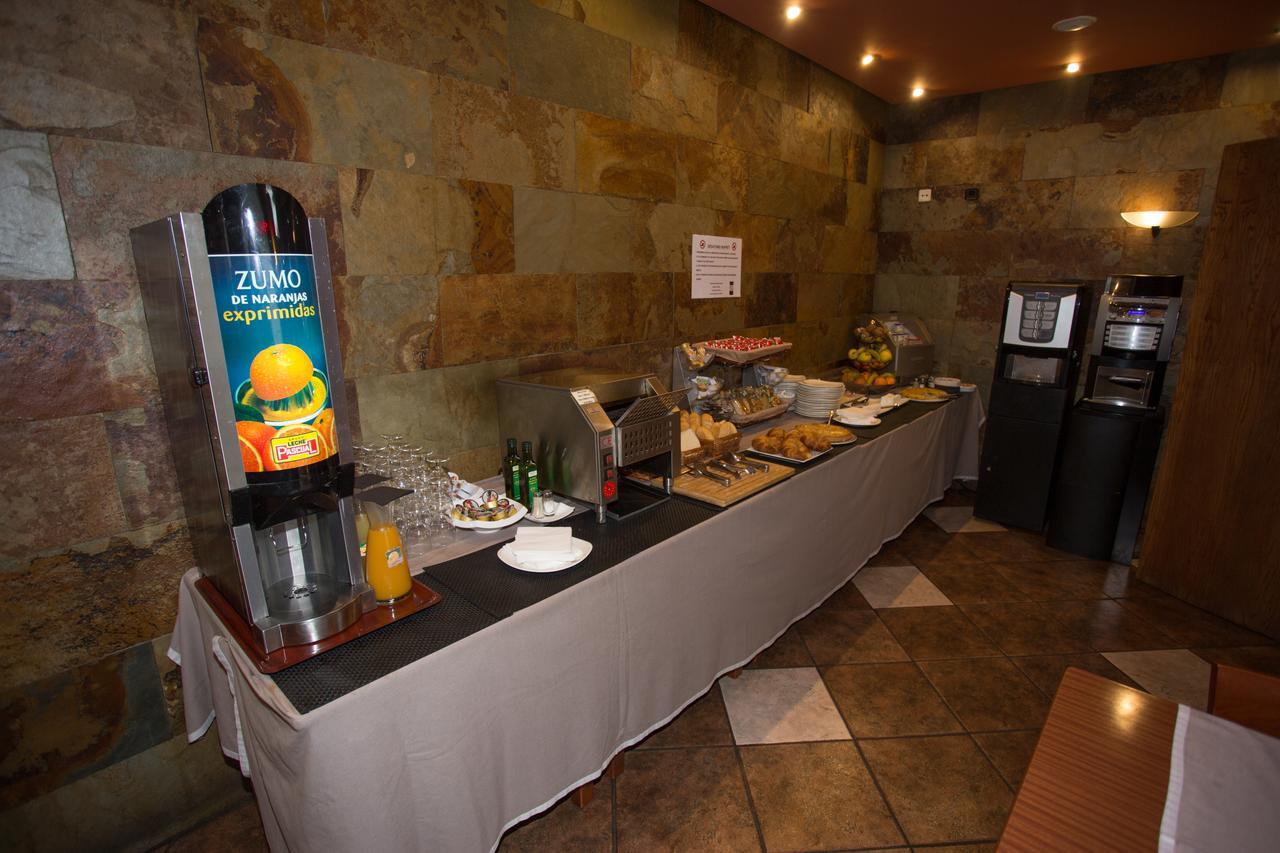 אסטייה Hotel Yerri מראה חיצוני תמונה