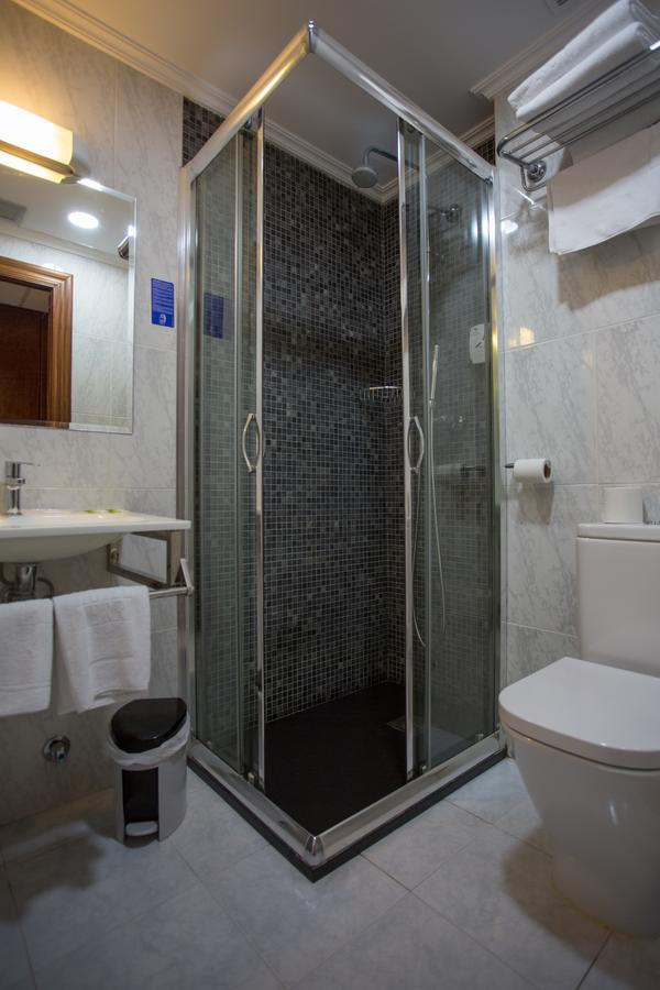 אסטייה Hotel Yerri מראה חיצוני תמונה