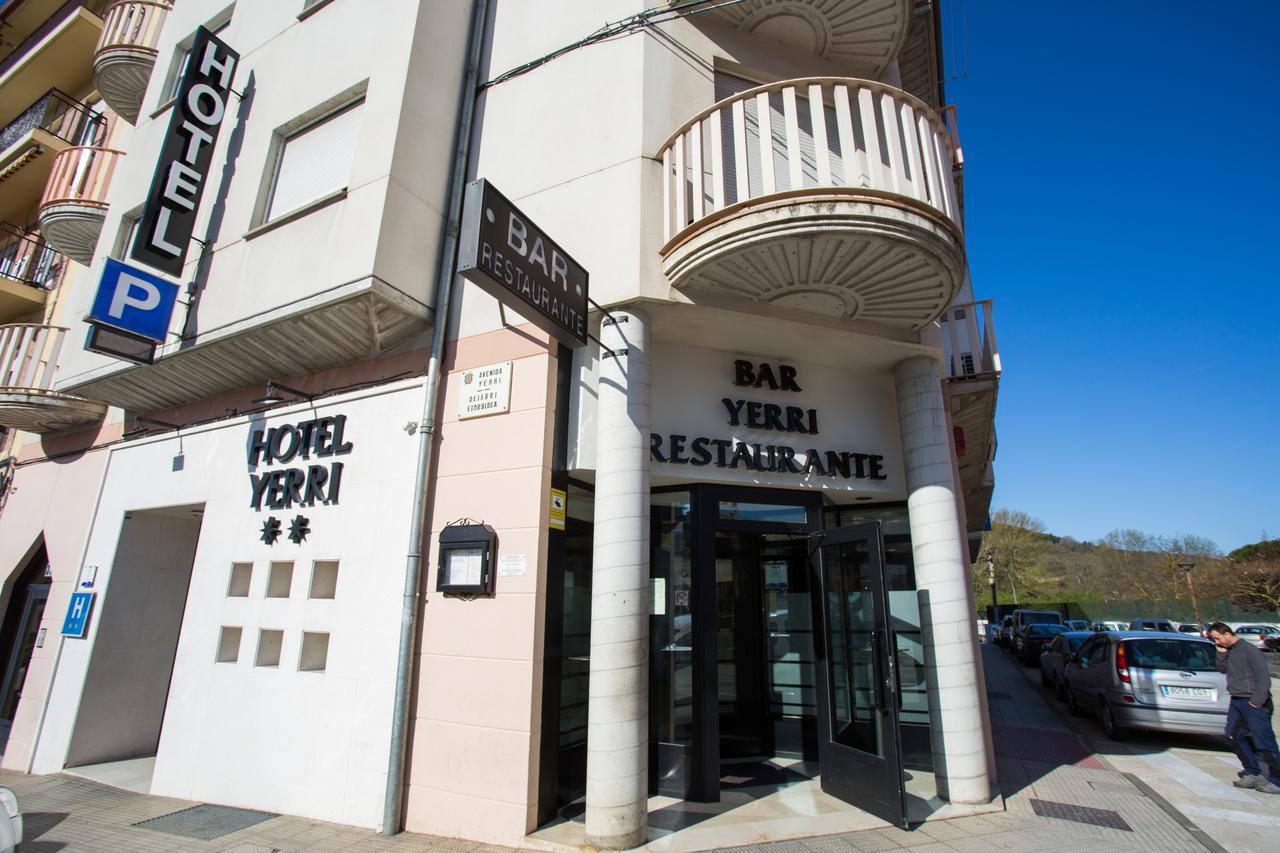 אסטייה Hotel Yerri מראה חיצוני תמונה