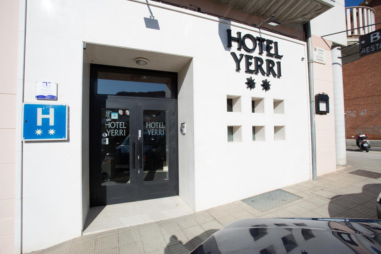 אסטייה Hotel Yerri מראה חיצוני תמונה