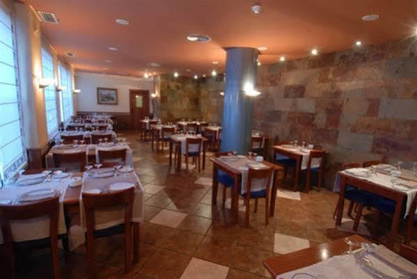 אסטייה Hotel Yerri מראה חיצוני תמונה